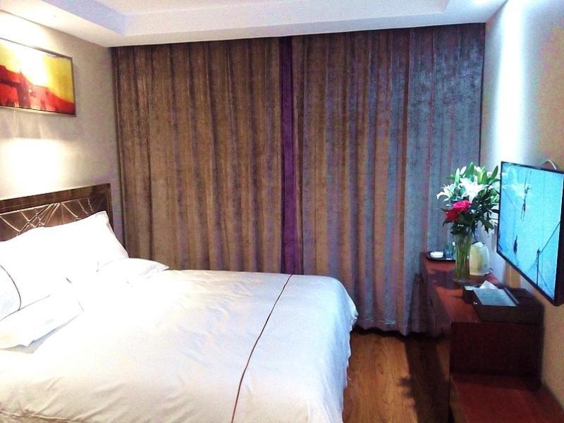 Greentree Inn Geermu Walking Street Business Hotel Golmud Екстериор снимка