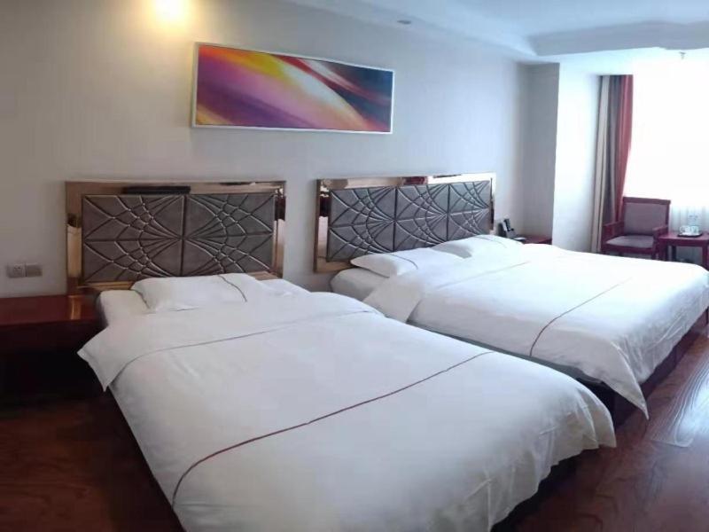 Greentree Inn Geermu Walking Street Business Hotel Golmud Екстериор снимка