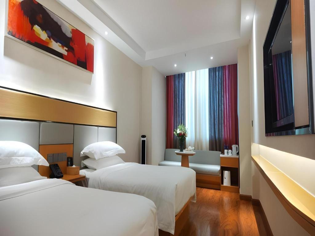 Greentree Inn Geermu Walking Street Business Hotel Golmud Екстериор снимка