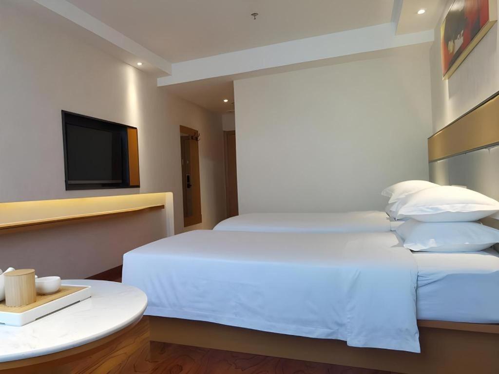 Greentree Inn Geermu Walking Street Business Hotel Golmud Екстериор снимка