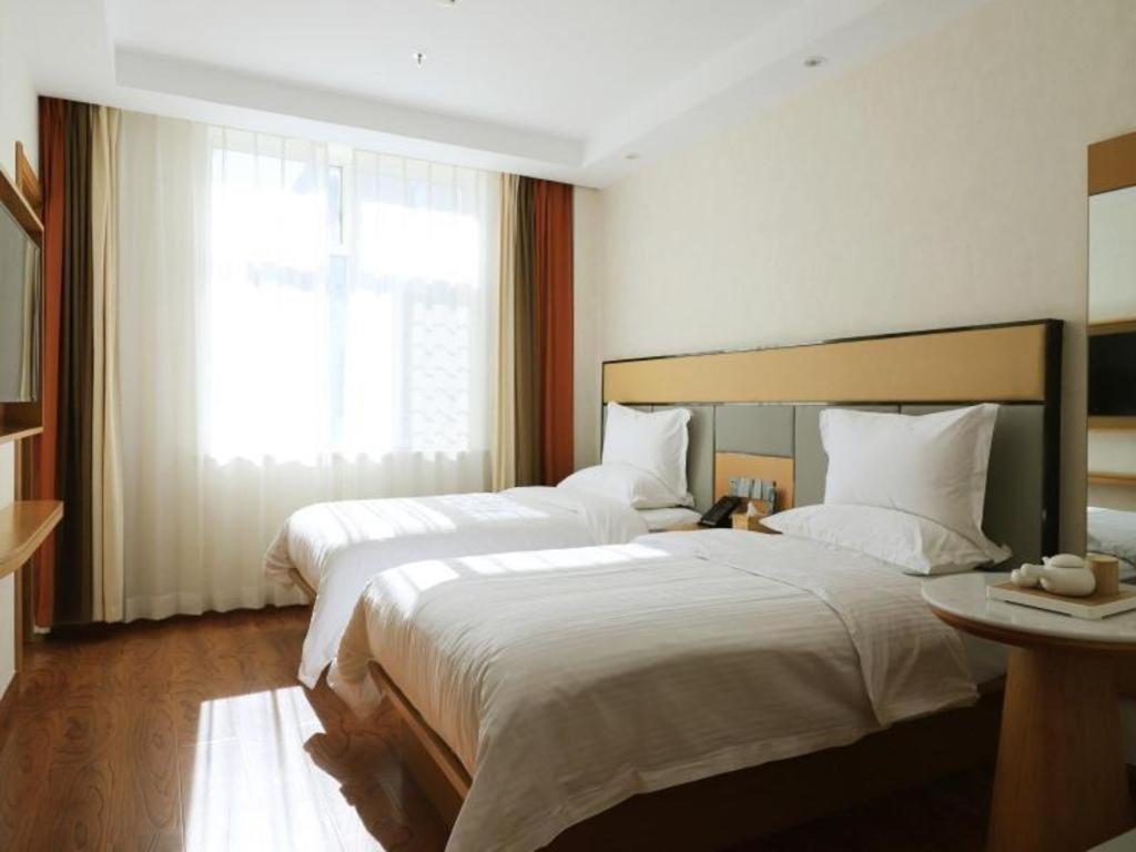 Greentree Inn Geermu Walking Street Business Hotel Golmud Екстериор снимка