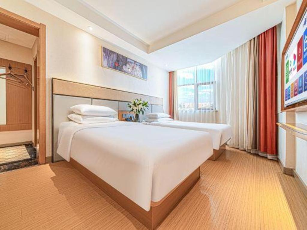 Greentree Inn Geermu Walking Street Business Hotel Golmud Екстериор снимка