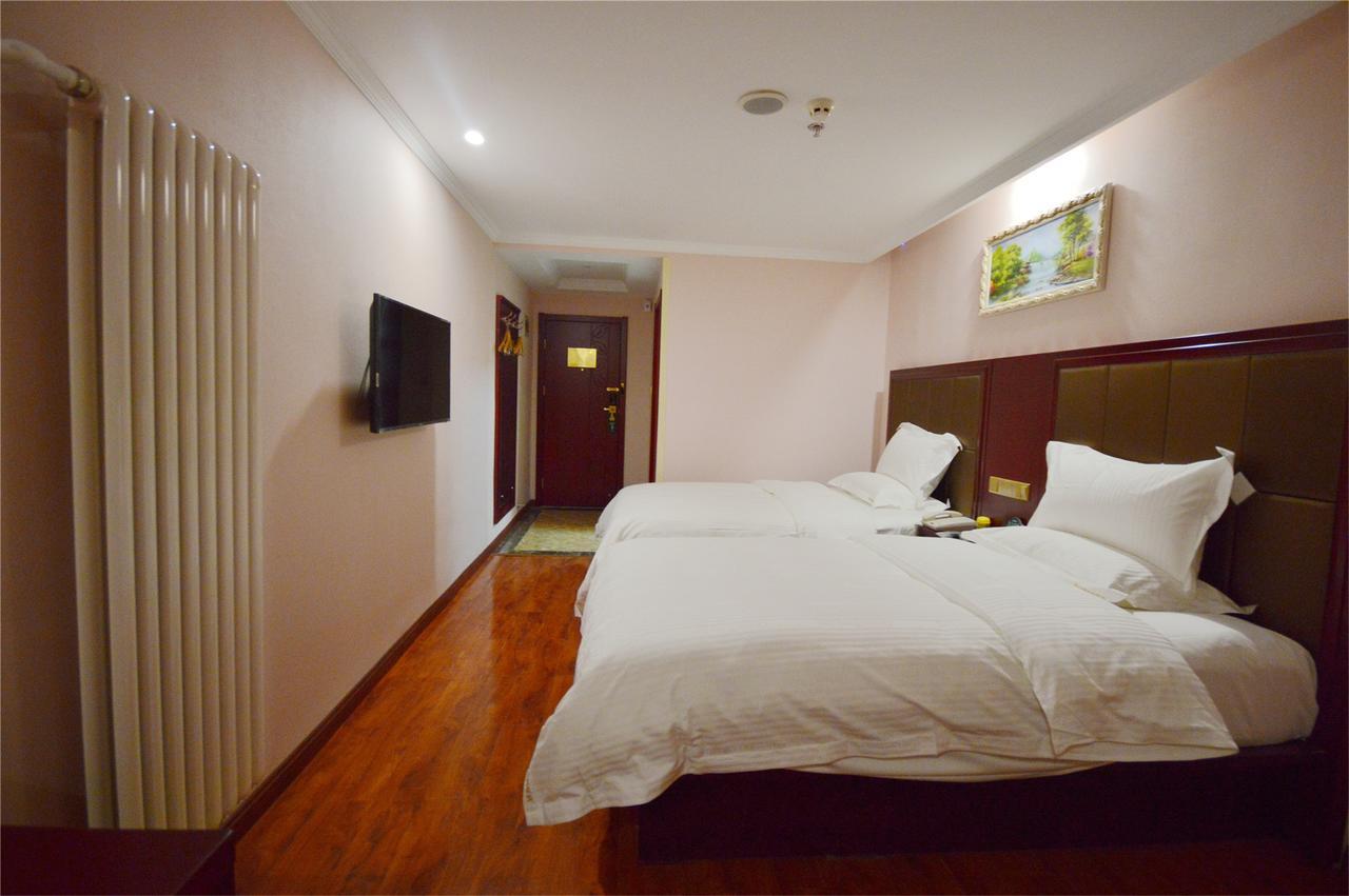 Greentree Inn Geermu Walking Street Business Hotel Golmud Екстериор снимка