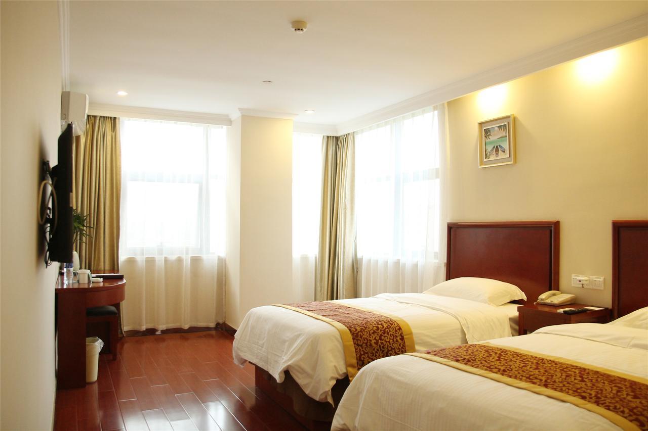 Greentree Inn Geermu Walking Street Business Hotel Golmud Екстериор снимка